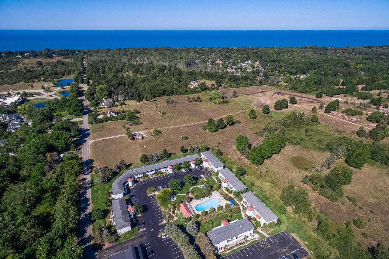 Bluebird Condo Douglas Bagian luar foto