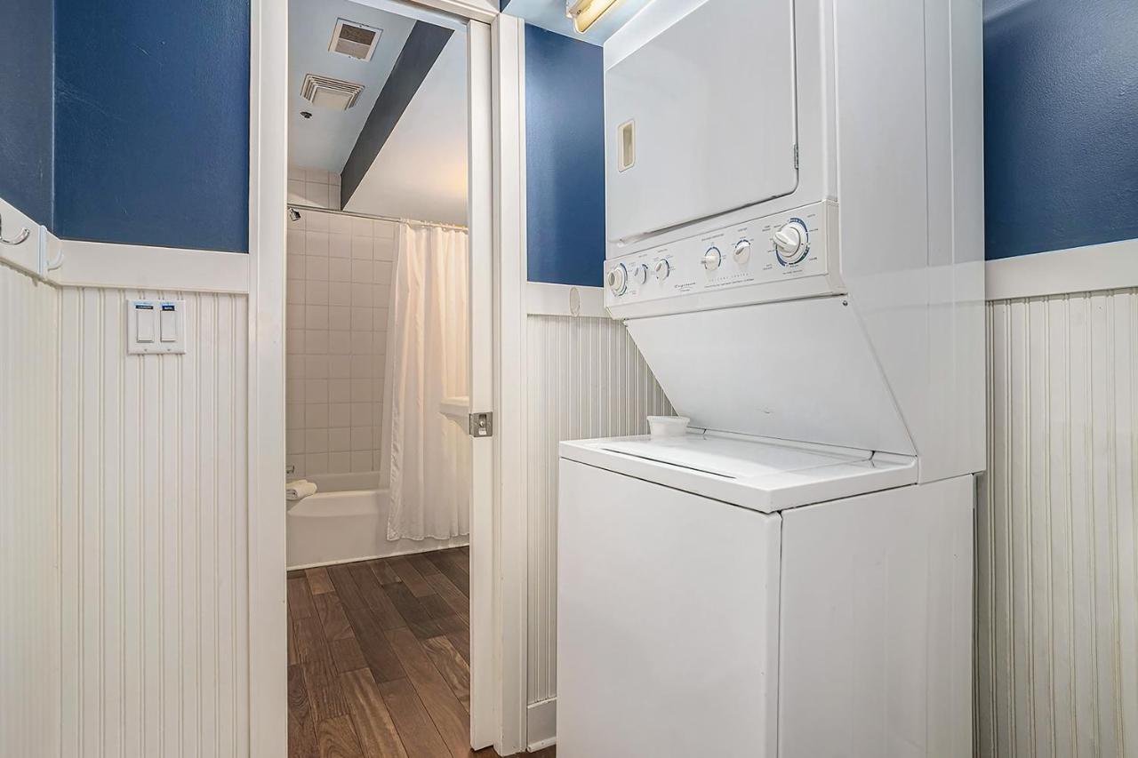Bluebird Condo Douglas Bagian luar foto