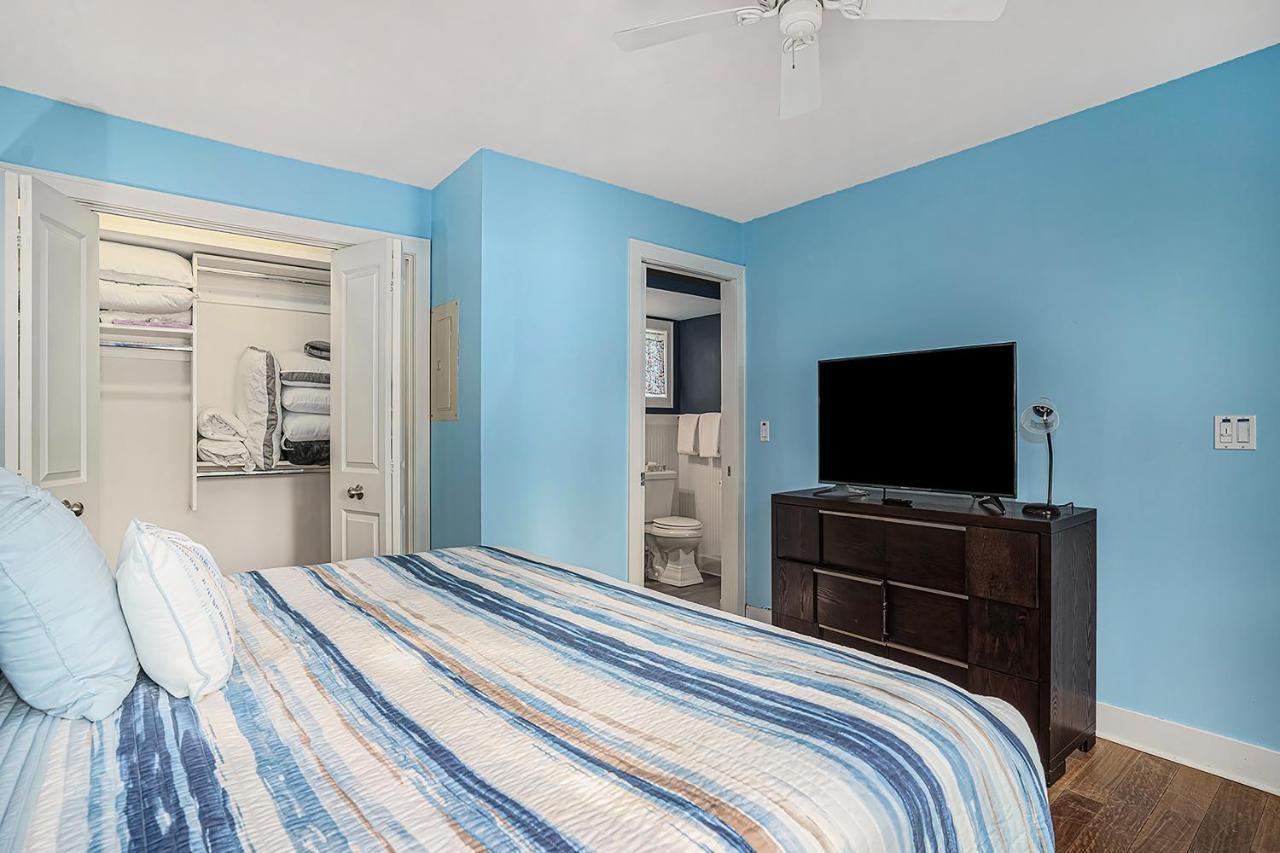 Bluebird Condo Douglas Bagian luar foto