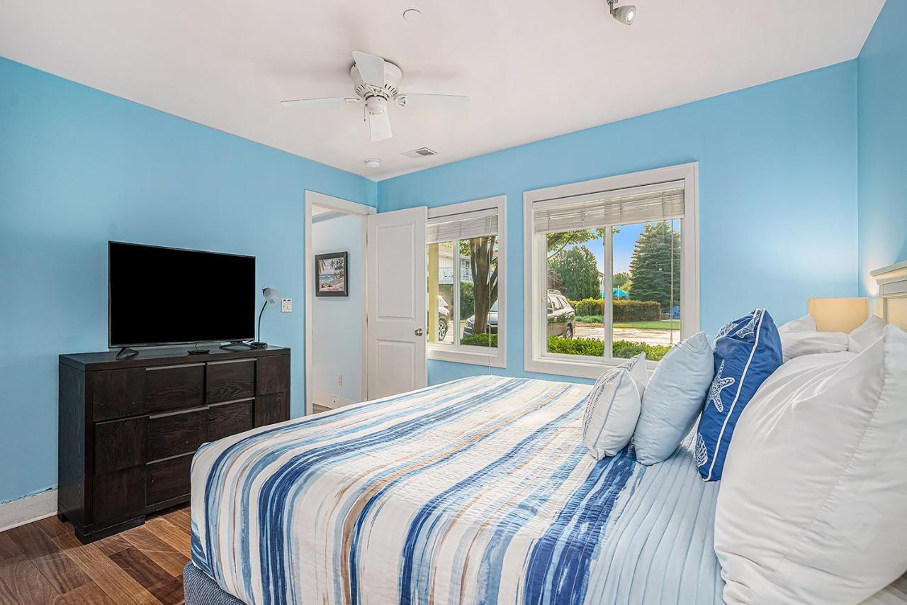 Bluebird Condo Douglas Bagian luar foto