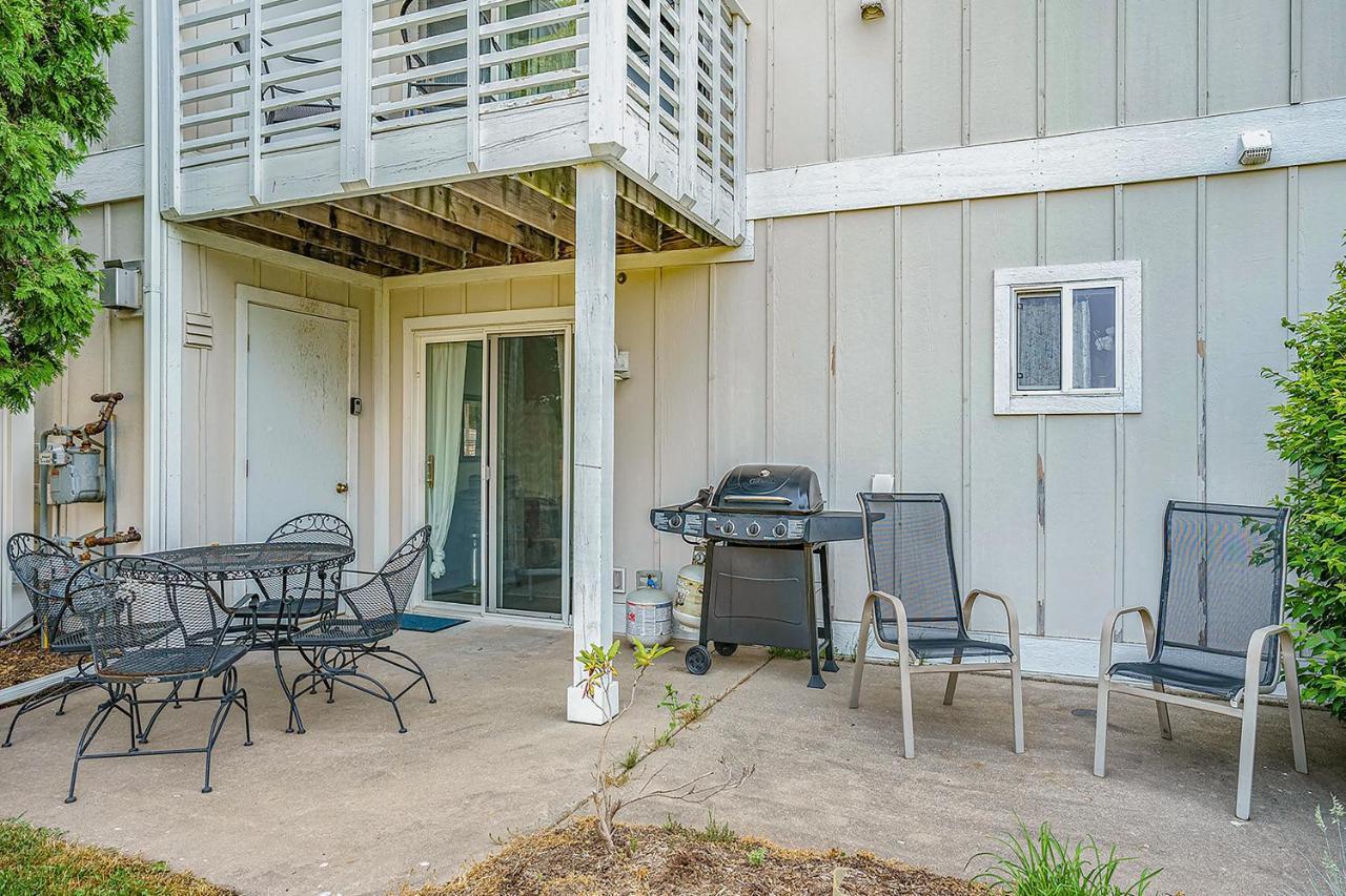 Bluebird Condo Douglas Bagian luar foto