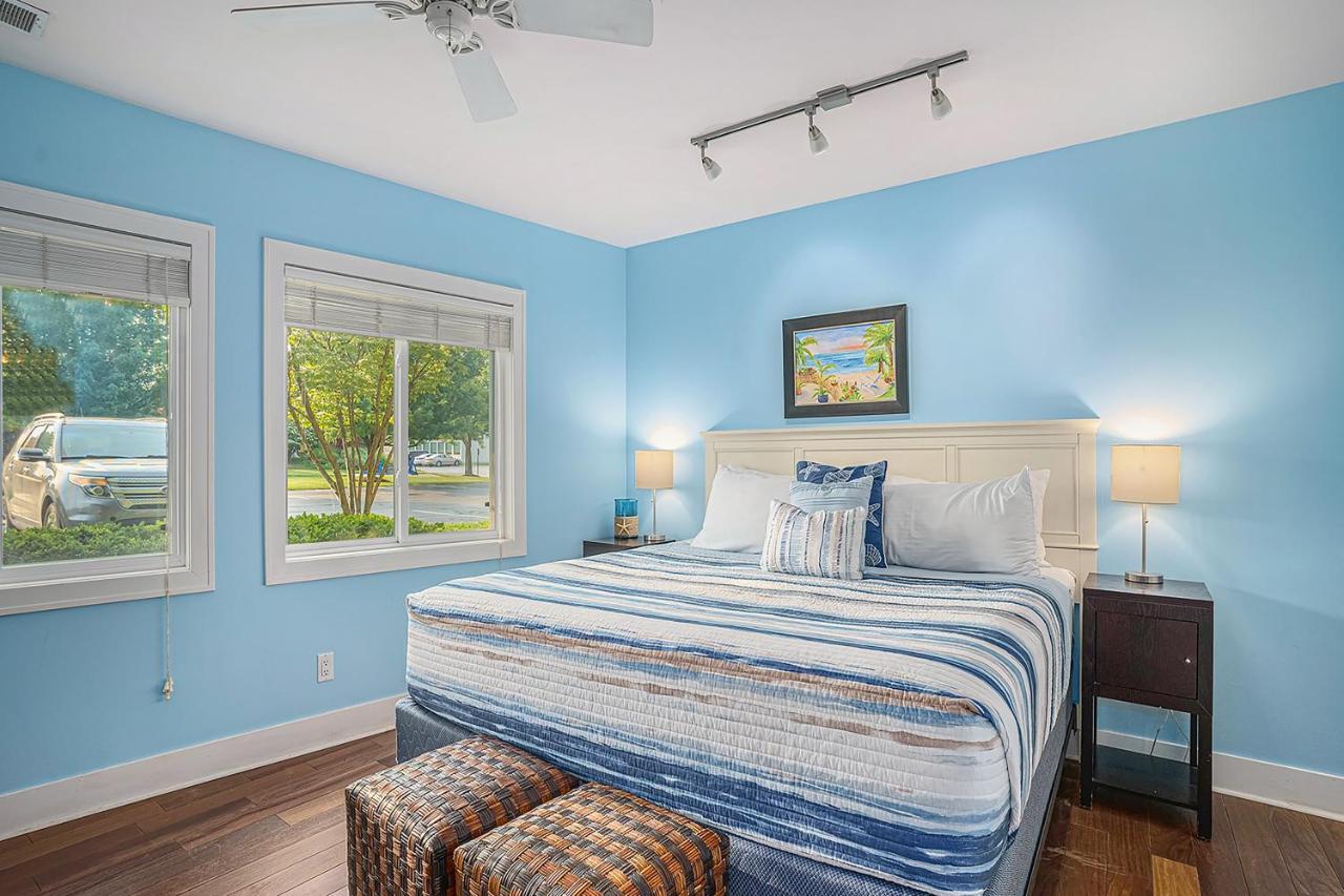 Bluebird Condo Douglas Bagian luar foto